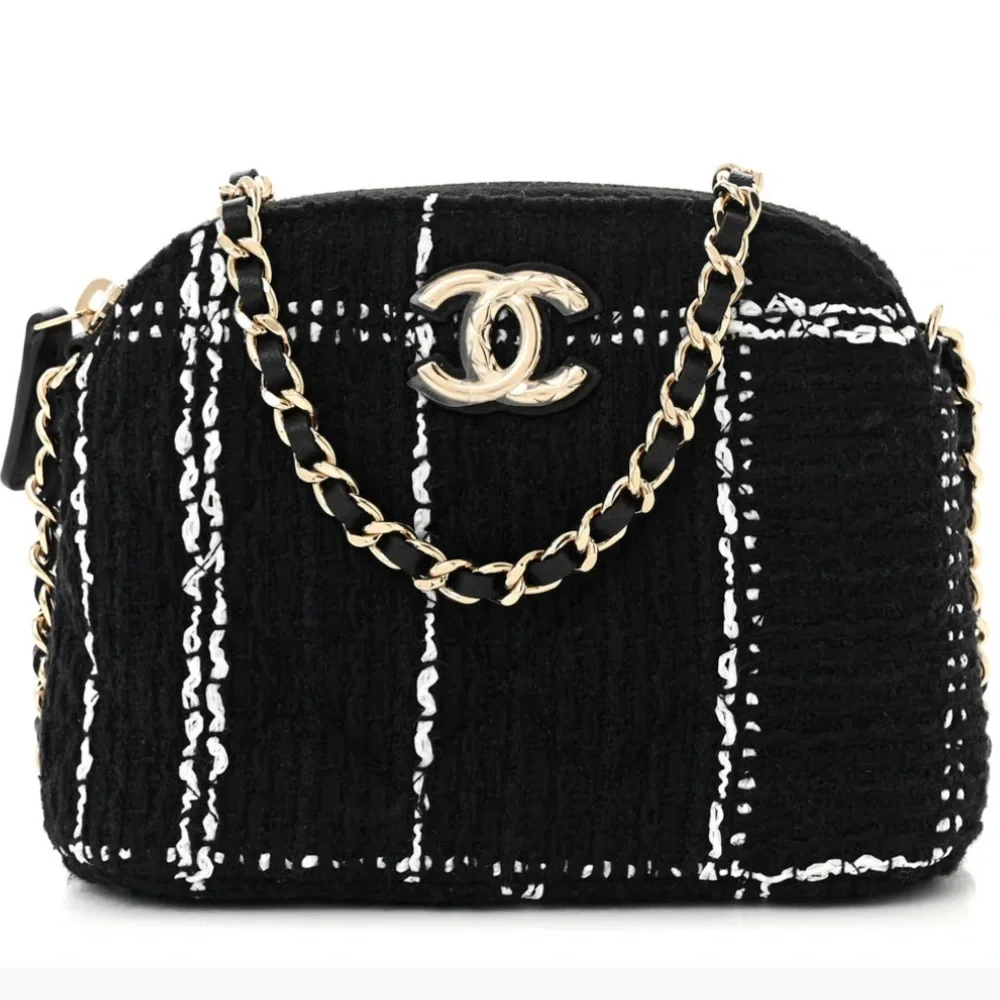 Chanel Tweed CC Crossbody Mini Bag NEW - Picture 1 of 11